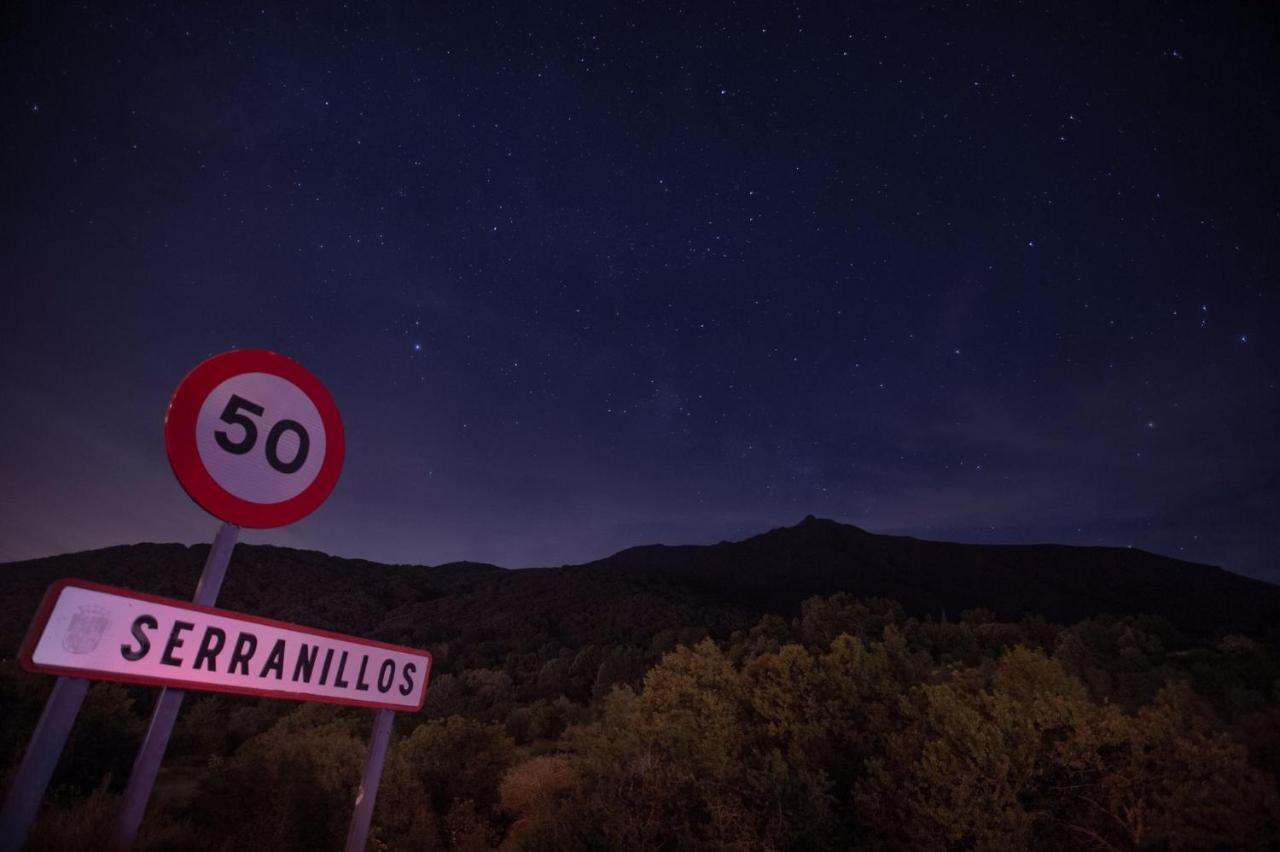 Hotel Camino De Las Estrellas Serranillos Eksteriør billede